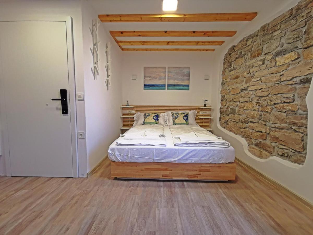 Ribiska Hisa - Old Piran Fisherman'S House Bagian luar foto
