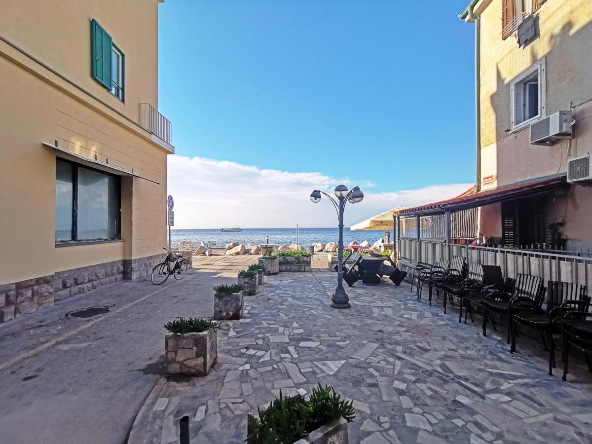 Ribiska Hisa - Old Piran Fisherman'S House Bagian luar foto